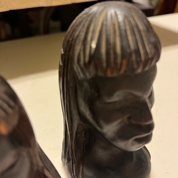 Sculpture hand carved wood. Representing an Indian woman and man measuring 11 cm - Picture 13 of 16